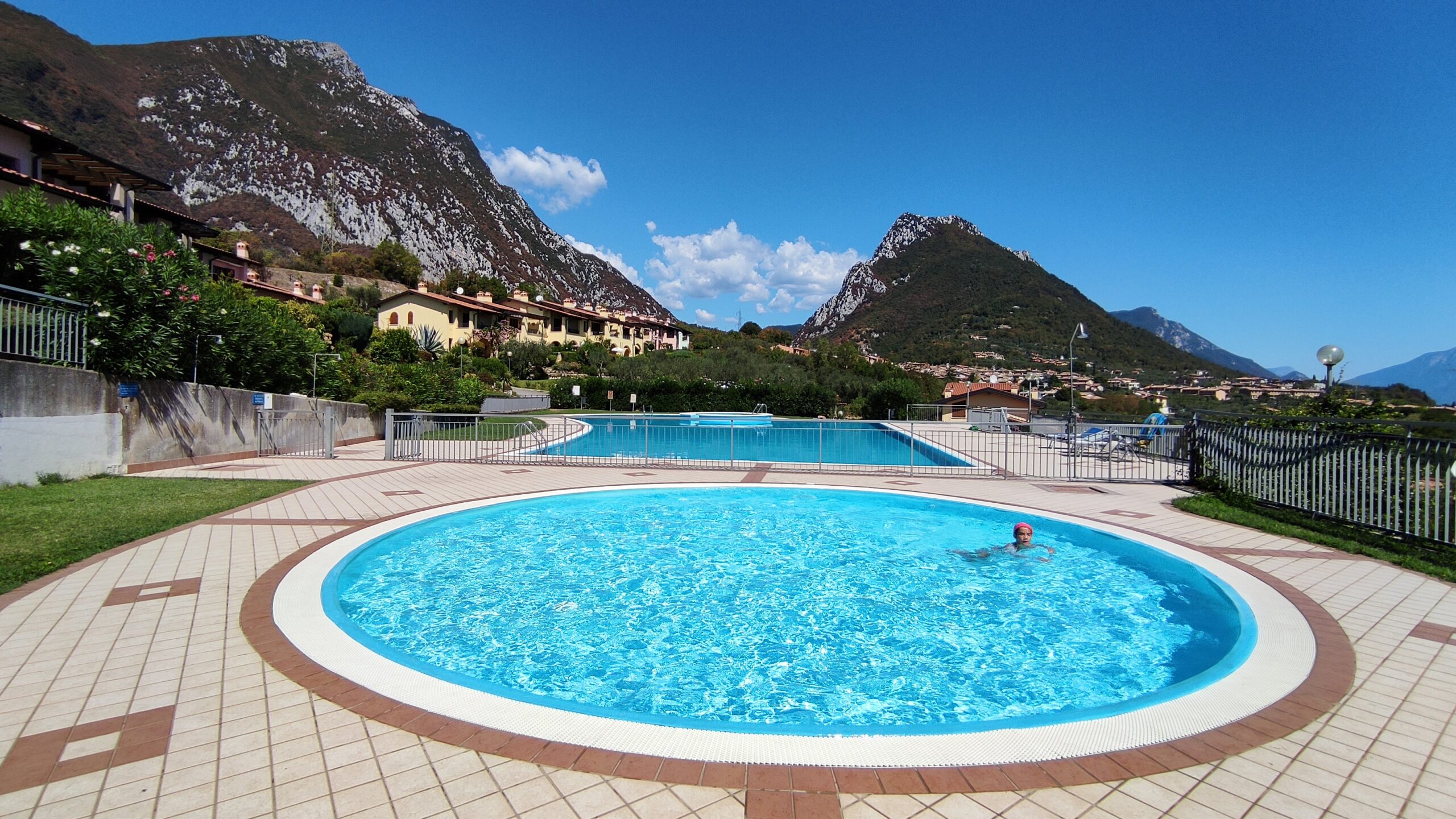 Lago di Garda con i bambini: Residence degli ulivi, la piscina