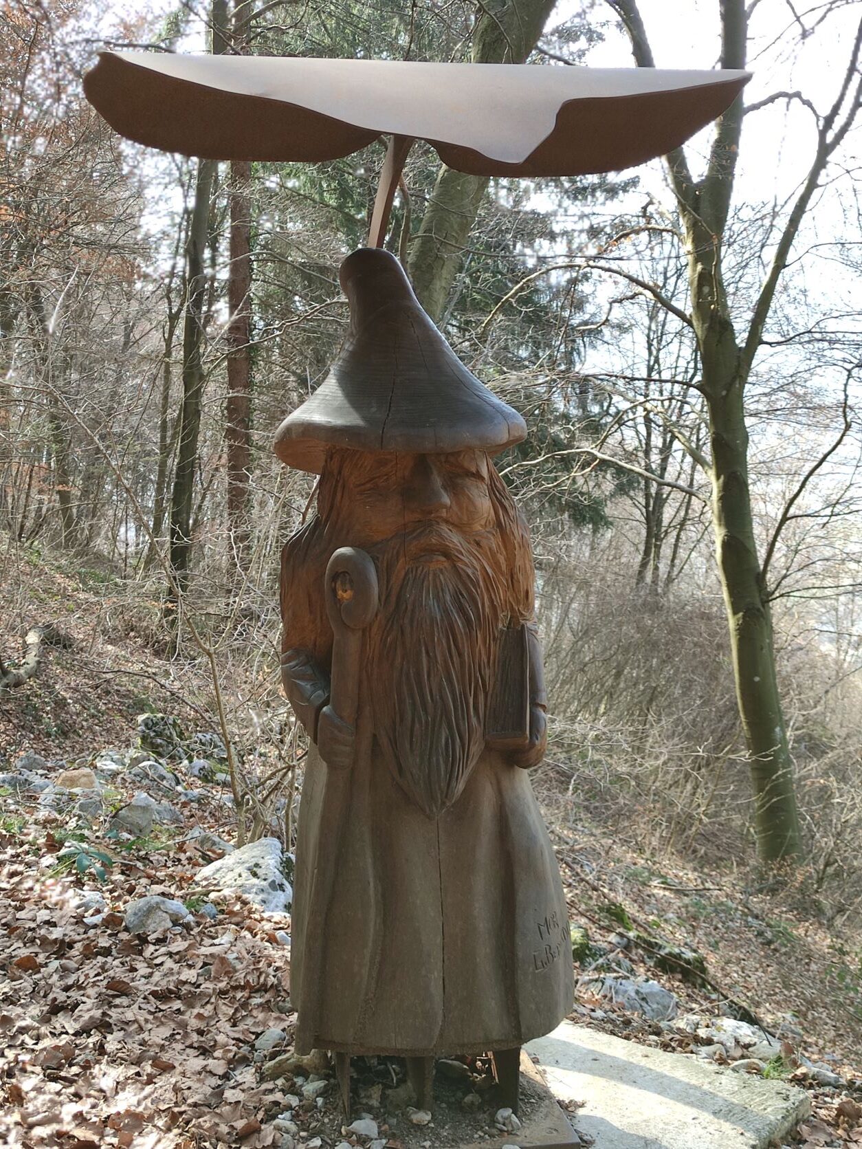 Bosco incantato degli gnomi di Zone statua in legno