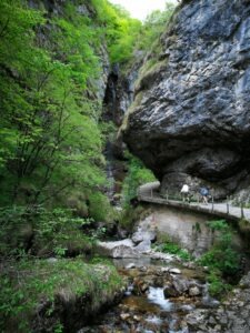 Cascate di Val Vertova: passeggiate facili a Bergamo, cascata Gerù
