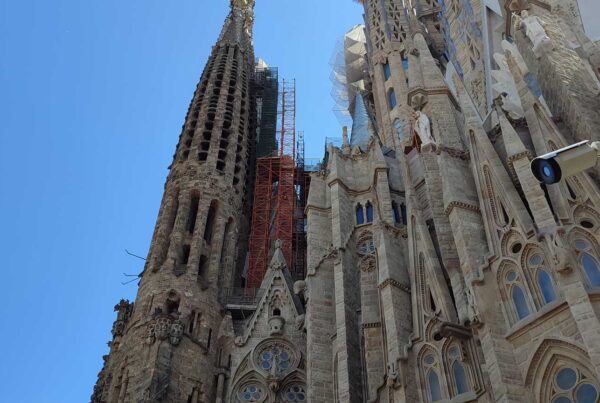 Perché la "Sagrada Familia" di Barcellona non è ancora finita?