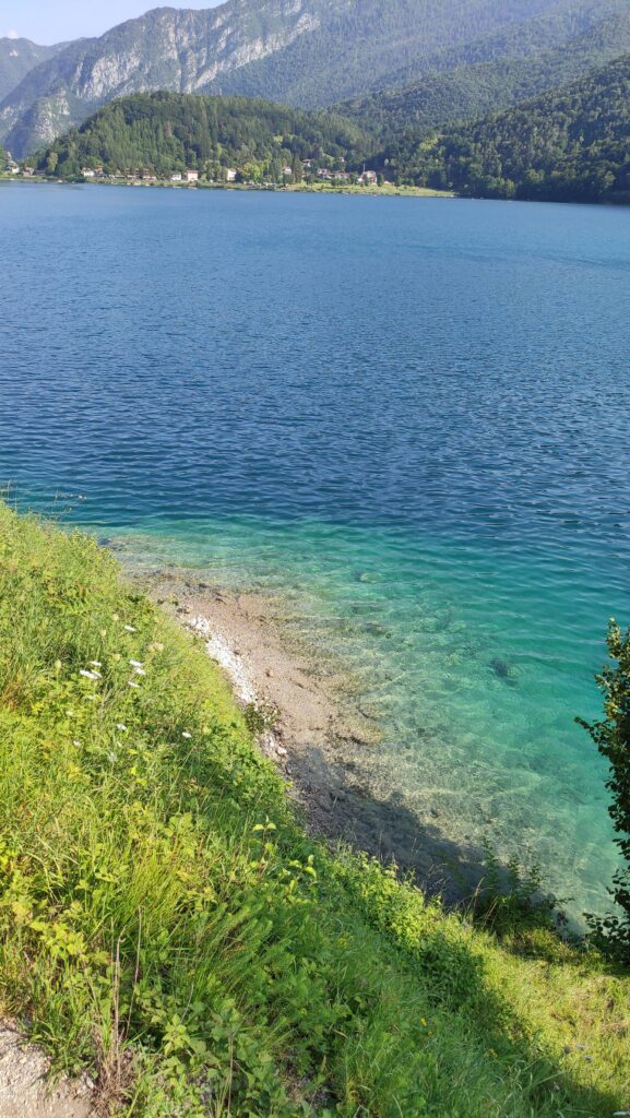 lago-Ledro-spiaggette