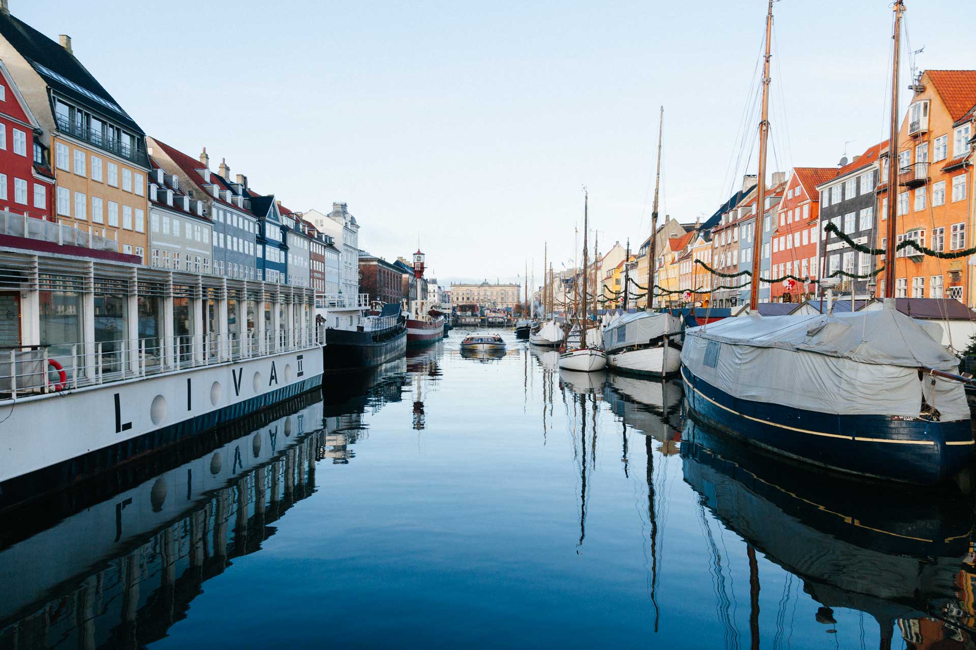 I segreti dietro i palazzi colorati di Copenaghen