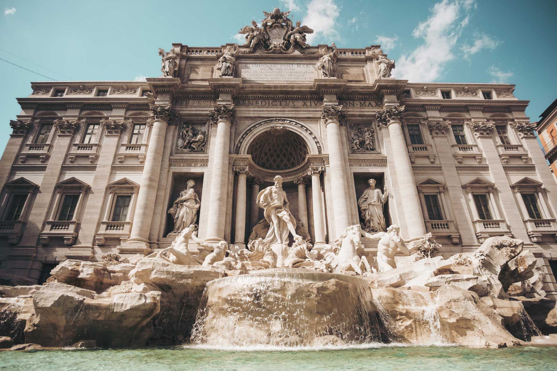 Perché la Fontana di Trevi è così famosa?