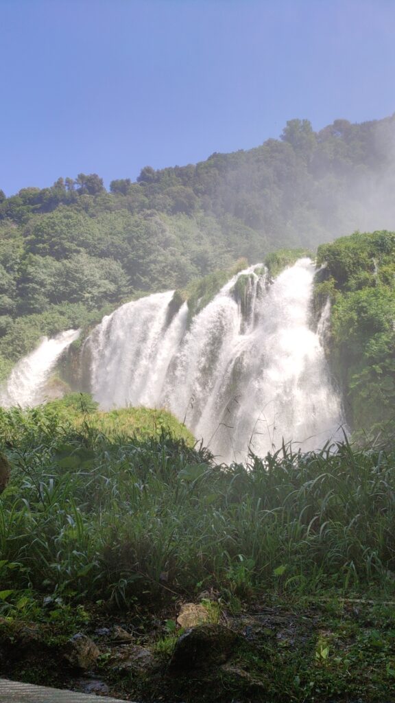 Cascata delle Marmore massa d'acqua